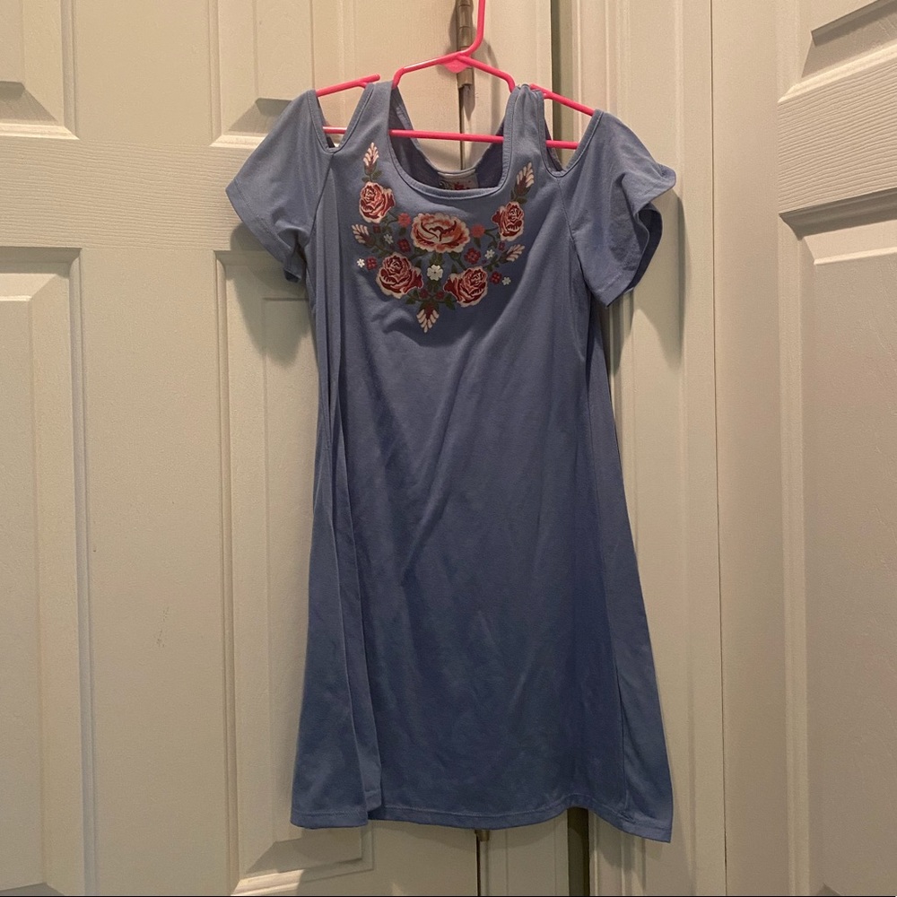 Girls cut out shoulder dress